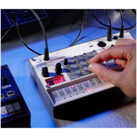 Korg Volca Sample 2 Secuenciador Digital de Samples Portable - Image 3