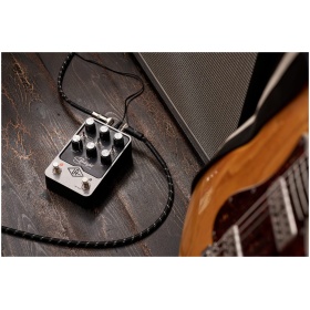 Pedal Universal Audio UAFX Starlight Echo Station Delay para Guitarra - Image 4