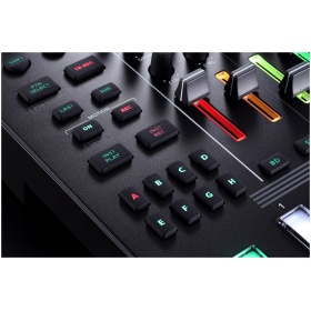 Caja de Ritmos Roland TR8s Rhythm Performer Boutique Module - Image 5