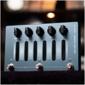 Pedal Darkglass Alpha Omega Photon Compresor Drive para Bajo - Image 3