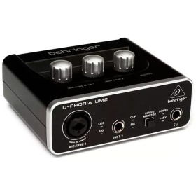 Interfaz de Audio Behringer Uphoria UM2