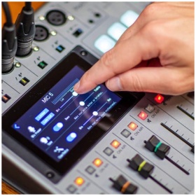 Consola Zoom P8 PodTrak para Mixer Digital para Podcasting - Image 4