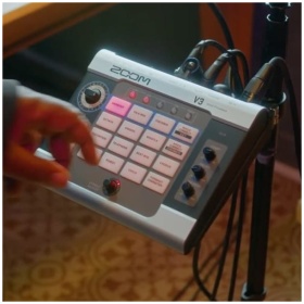 Procesador Vocal Zoom V3 Multiefectos - Image 3