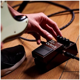 Pedal Boss OC5 Octavador para Guitarra y Bajo - Image 6
