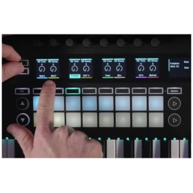 Controlador Novation SL49 MKIII con teclas semi pesadas - Image 3