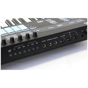 Controlador Novation 61 Sl MK3 -Teclas Semi Pesadas - Image 2