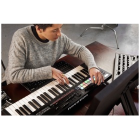 Controlador Novation Launchkey 49 Mk3 - Image 5