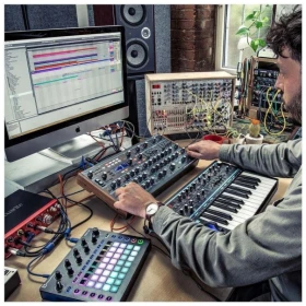 Sintetizador Modular Novation Peak Polifonico - Image 5