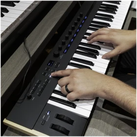 Teclado Controlador Korg Keystage 49 Midi USB - Image 5