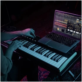 Teclado Controlador Korg Keystage 49 Midi USB - Image 2