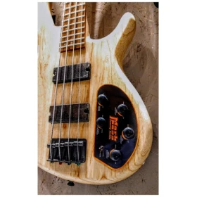 Bajo Cort Action DLX 4 Cuerdas Activo con EQ Markbass - Image 5