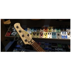 Bajo Eléctrico Cort GB55JJ Jazz Bass De 5 Cuerdas - Image 7