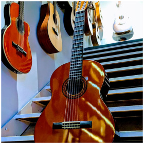 Guitarra Clasica Yamaha C40II Cuerdas de Nylon 4/4 - Image 3