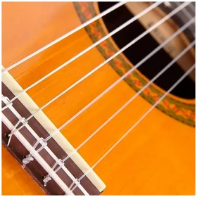 Guitarra Clasica Yamaha C40II Cuerdas de Nylon 4/4 - Image 4