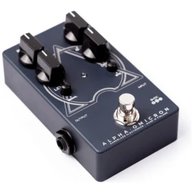 Pedal Darkglass Alpha Omicron Distorsion para Bajo - Image 3