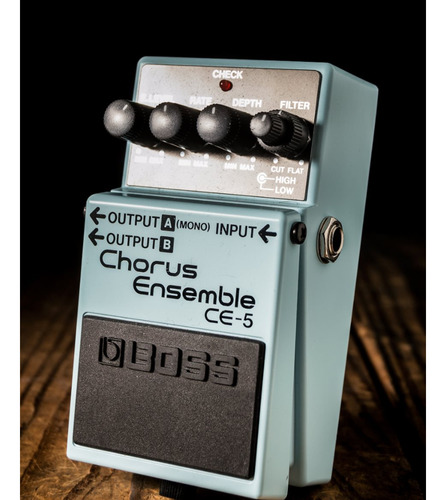 Pedal De Guitarra Boss CE5 Chorus Ensamble - Image 4