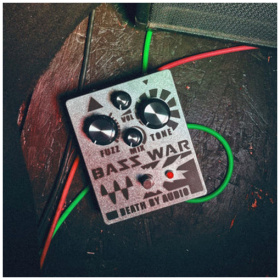 Pedal de Distorsión Death By Audio Bass War Fuzz - Image 4