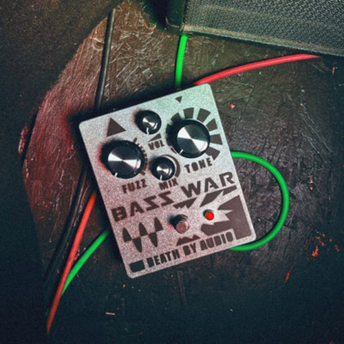 Pedal de Distorsión Death By Audio Bass War Fuzz - Image 4
