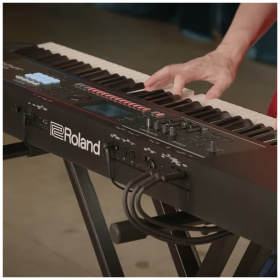 Sintetizador Roland Juno D6 de 61 Teclas - Image 7