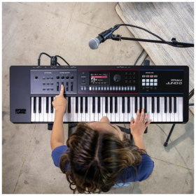 Sintetizador Roland Juno D6 de 61 Teclas - Image 4