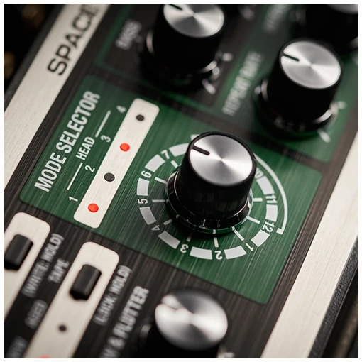 Pedal de Efecto Boss RE202 Space Echo Delay Reverb Digital - Image 8