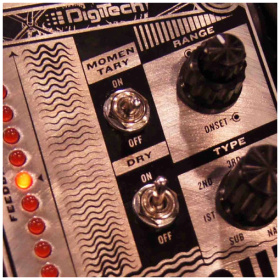 Pedal de Efecto Digitech Freqout Natural Feedback Creator - Image 9